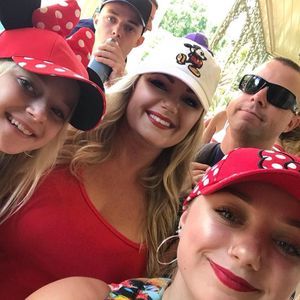 Meet your Posher, Regina